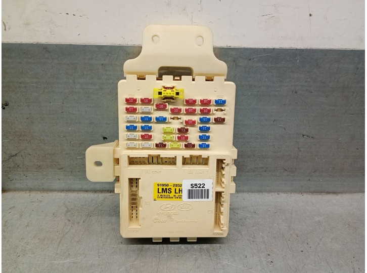 Recambio de caja reles / fusibles para hyundai ix35 (lm, el, elh) 1.6 referencia OEM IAM 919502S522 