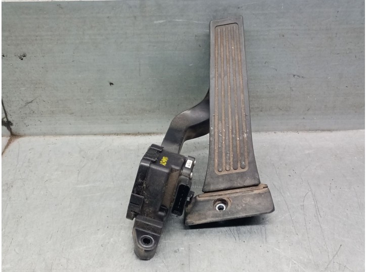 Recambio de potenciometro pedal para hyundai ix35 (lm, el, elh) 1.6 referencia OEM IAM 327002S000 327002S000 