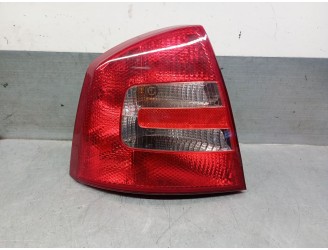 Recambio de piloto trasero izquierdo para skoda octavia berlina (1z3) 2.0 tdi referencia OEM IAM 1Z5945111A 1Z5945111A 