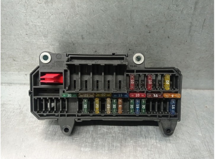 Recambio de caja reles / fusibles para bmw 7 (e65, e66, e67) 730 d referencia OEM IAM 6113690058301 10688710