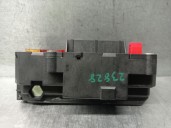 Recambio de caja reles / fusibles para bmw 7 (e65, e66, e67) 730 d referencia OEM IAM 6113690058301  10688710