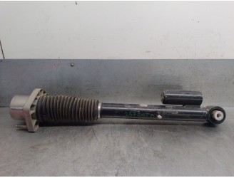 Recambio de amortiguador trasero derecho para land rover defender station wagon (l663) d250 mhev 4x4 referencia OEM IAM L8B218W0