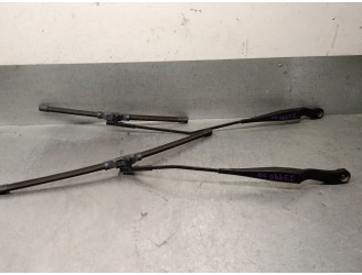 Recambio de brazo limpia delantero derecho para alfa romeo brera (939_) 2.2 jts (939.dxb11) referencia OEM IAM 50500945 50500946