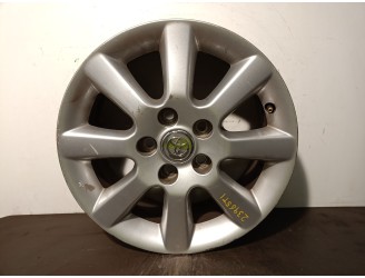 Recambio de llanta para toyota avensis berlina (t25) 2.2 d-4d cat referencia OEM IAM 4261105230 R166.5JJX16CHET45 