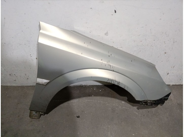 Recambio de aleta delantera derecha para opel vectra c (z02) 3.0 cdti (f69) referencia OEM IAM 6102358 6102358 