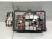 Recambio de caja reles / fusibles para opel astra j lim. 1.7 16v cdti referencia OEM IAM 13313205 