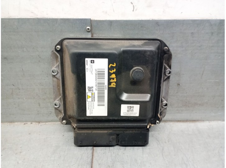 Recambio de centralita motor uce para opel astra j lim. 1.7 16v cdti referencia OEM IAM 55577647  