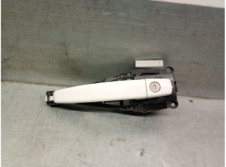 Recambio de maneta exterior delantera izquierda para opel astra j lim. 1.7 16v cdti referencia OEM IAM 13344976 138246 