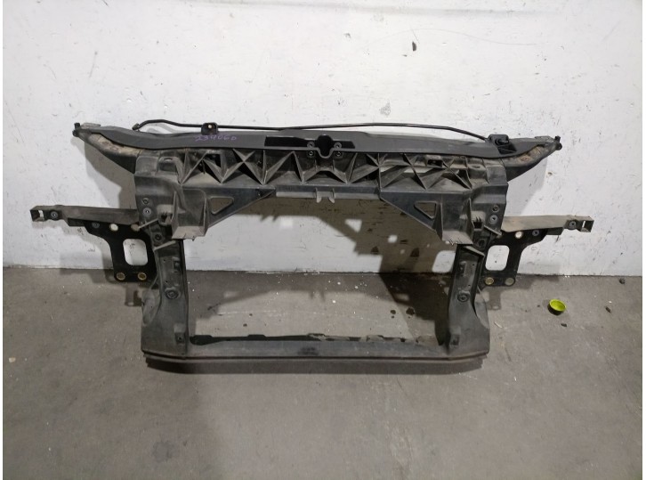 Recambio de panel frontal para seat leon (1p1) 2.0 tdi referencia OEM IAM 1P0805588B 1P0805588B 