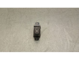 Recambio de mando elevalunas trasero izquierdo para hyundai i10 1.0 cat referencia OEM IAM 71122B4000 93575B40004X 