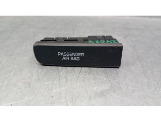 Recambio de pantalla multifuncion para hyundai i10 1.0 cat referencia OEM IAM 95960B40004X 95960B40004X 