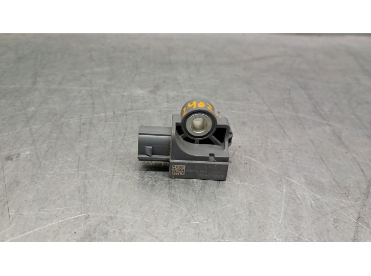 Recambio de sensor impacto para hyundai i10 1.0 cat referencia OEM IAM 95920B4000  