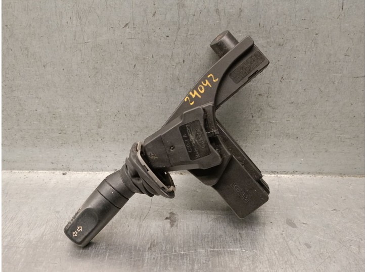 Recambio de mando luces para ford mondeo berlina 2.0 16v cat referencia OEM IAM 1087819 1087819 