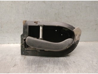 Recambio de maneta interior delantera izquierda para ford mondeo berlina 2.0 16v cat referencia OEM IAM 6848454 6848454 