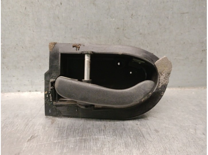 Recambio de maneta interior delantera izquierda para ford mondeo berlina 2.0 16v cat referencia OEM IAM 6848454 6848454 