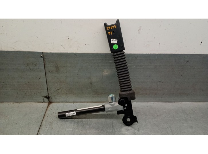 Recambio de pretensor airbag izquierdo para hyundai i10 1.0 cat referencia OEM IAM 88831B9000PYN 88831B9000PYN 