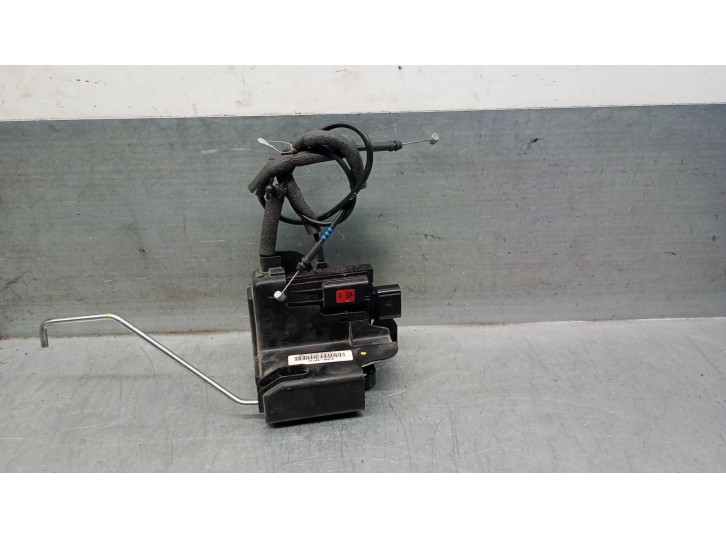 Recambio de cerradura puerta delantera derecha para hyundai i10 1.0 cat referencia OEM IAM 81320B9110 81320B9110 