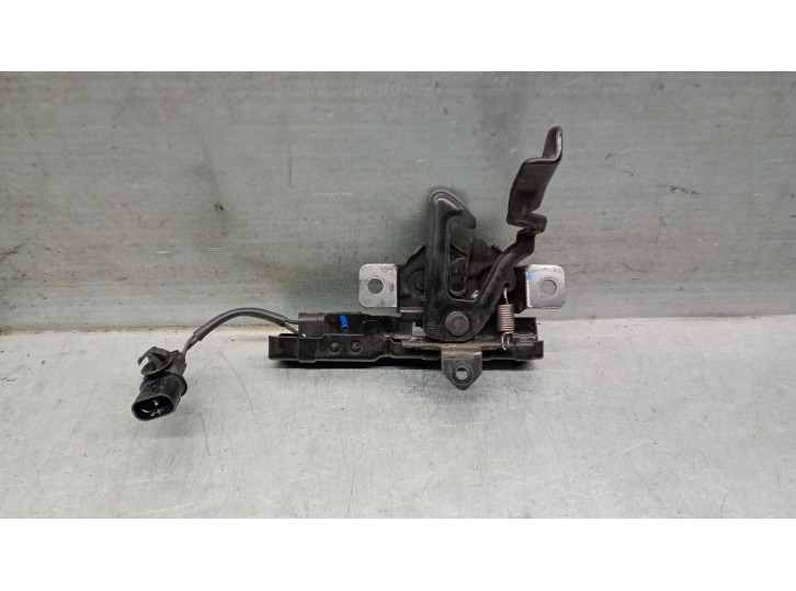 Recambio de cerradura capot para hyundai i10 1.0 cat referencia OEM IAM 81130B9010 81130B9010 