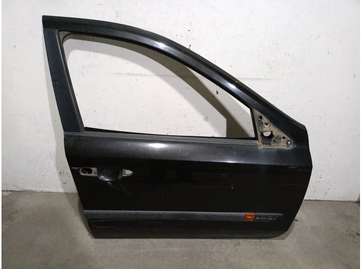 Recambio de puerta delantera derecha para renault laguna ii (bg0) 2.0 referencia OEM IAM 7751471659 7751471659 