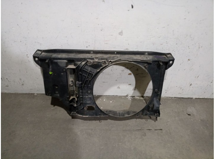 Recambio de calandra delantera de radiador para peugeot 206 berlina 1.4 hdi referencia OEM IAM 7104Q3 7104Q3 