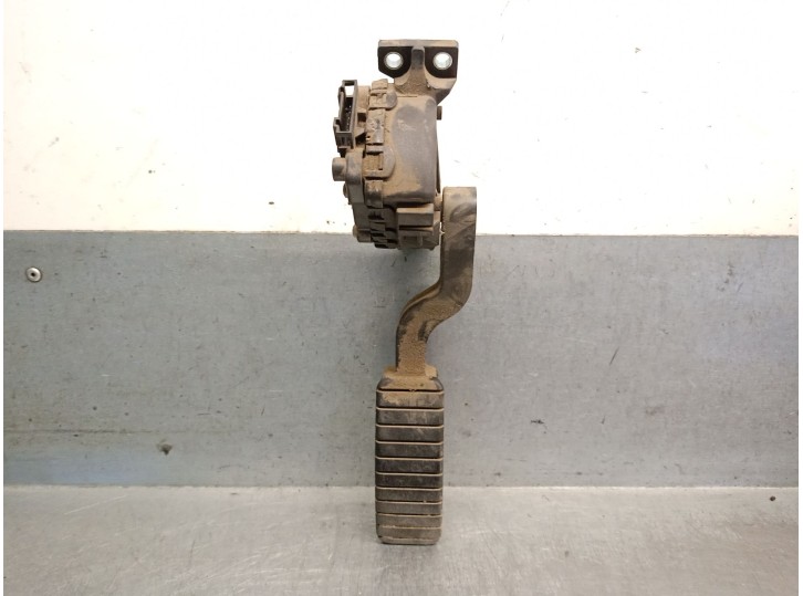 Recambio de potenciometro pedal para renault laguna ii (bg0) 2.0 referencia OEM IAM 8200002904 8200002904 6PV00811900 HELLA