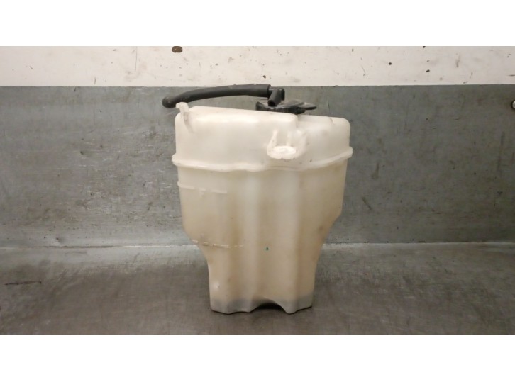 Recambio de deposito expansion para hyundai i10 1.0 cat referencia OEM IAM 25430B9000 25430B9000 