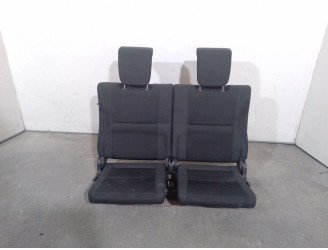 Recambio de asientos traseros para toyota corolla verso (r1) 2.2 turbodiesel cat referencia OEM IAM 792030F010 