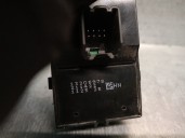 Replacement front left window regulator switch for Opel Meriva B 1.3 16V CDTi OEM IAM reference 13305978 13305978 