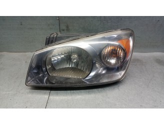 Recambio de faro izquierdo para kia cerato 2.0 turbodiesel cat referencia OEM IAM 921012F220 921012F220 