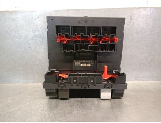 Recambio de caja reles / fusibles para volkswagen passat b6 variant (3c5) 2.0 tdi referencia OEM IAM 3C0937049AE  06477181 BOSCH