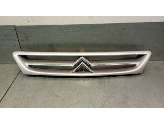 Recambio de rejilla delantera para citroën xsara berlina 1.6 referencia OEM IAM 7804G8 7804G8 