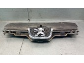 Recambio de panel frontal para peugeot 407 st confort referencia OEM IAM 7416C3 7416C3 