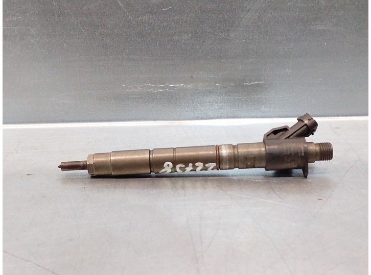 Recambio de inyector para volvo v60 i (155) d3 / d4 referencia OEM IAM 31303238 36002662 