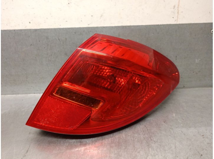 Replacement right rear light for Opel Meriva B 1.3 16V CDTi OEM IAM reference 1222238 13307494 