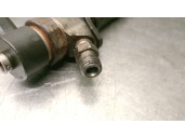 Replacement injector for Volvo S60 sedan D5 OEM IAM reference 8658351 0445110078 BOSCH