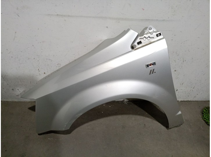Recambio de aleta delantera izquierda para chrysler grand voyager v (rt) 2.8 crd referencia OEM IAM 68029129AA 68029129AA 