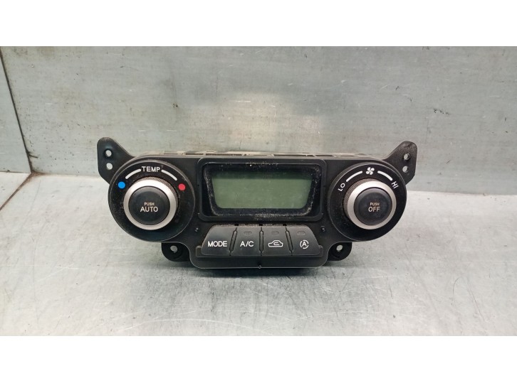 Recambio de mando climatizador para kia cerato 2.0 turbodiesel cat referencia OEM IAM 972502F300 972502F300 