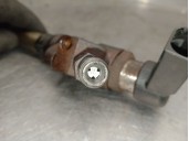 Recambio de inyector para volvo s40 berlina 2.0 diesel cat referencia OEM IAM 9657144580  SIEMENS