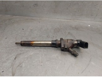 Recambio de inyector para volvo s40 berlina 2.0 diesel cat referencia OEM IAM 9657144580 SIEMENS