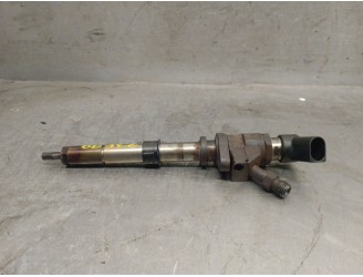 Recambio de inyector para volvo s40 berlina 2.0 diesel cat referencia OEM IAM 9657144580  SIEMENS