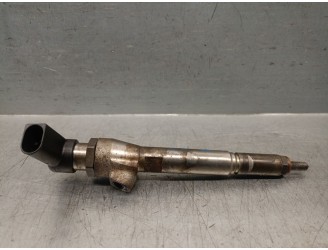 Recambio de inyector para renault scenic ii dci diesel referencia OEM IAM 8200842205 SIEMENS 