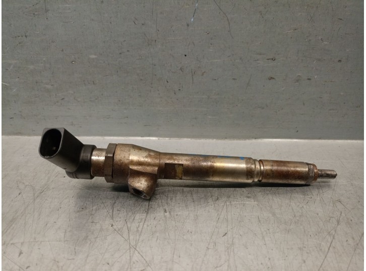 Recambio de inyector para renault scenic ii dci diesel referencia OEM IAM 8200842205 SIEMENS 