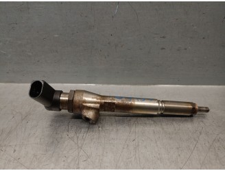 Recambio de inyector para renault scenic ii dci diesel referencia OEM IAM 8200842205  SIEMENS