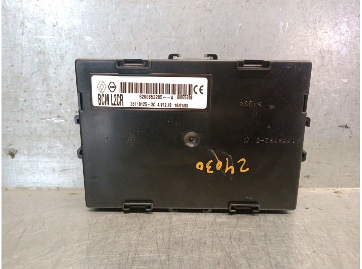 Replacement relay / fuse box for Renault Clio III 1.5 dCi diesel cat OEM IAM reference 8200652285 216693907 JOHNSON CONT