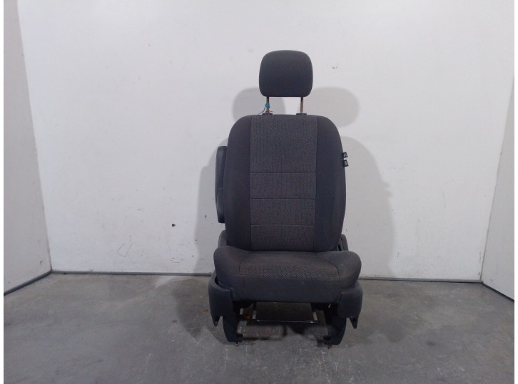 Recambio de asiento delantero izquierdo para chrysler grand voyager v (rt) 2.8 crd referencia OEM IAM 4610153AA 4610153AA 