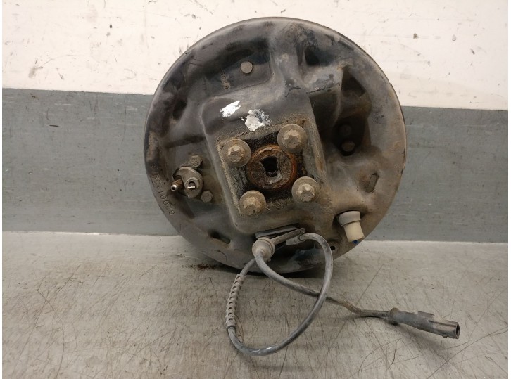 Recambio de mangueta trasera derecha para renault clio iii 1.5 dci diesel cat referencia OEM IAM 7700416374 7700416374 