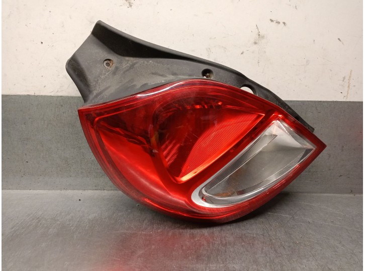 Recambio de piloto trasero izquierdo para renault clio iii 1.5 dci diesel referencia OEM IAM 8200886944 8200886944 