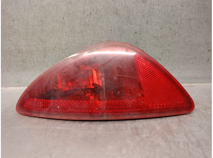 Recambio de faro antiniebla trasero derecho para renault clio iii 1.5 dci diesel referencia OEM IAM 8200776121 8200776121 
