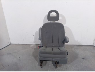 Recambio de asientos trasero izquierdo para chrysler voyager (rg) crd cat referencia OEM IAM 1AT891D5AA 1AT891D5AA 
