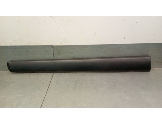 Recambio de molduras delanteras para citroën berlingo 1.6 16v hdi referencia OEM IAM 9658521877  